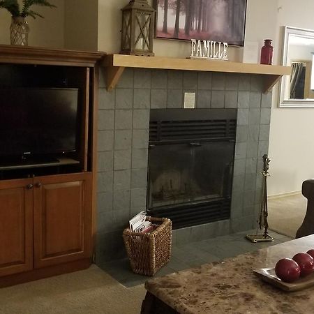 2 Bedroom Condo In Pedestrian Village By Amazing Property Rentals Mont-Tremblant Luaran gambar