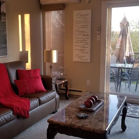 2 Bedroom Condo In Pedestrian Village By Amazing Property Rentals Mont-Tremblant Luaran gambar