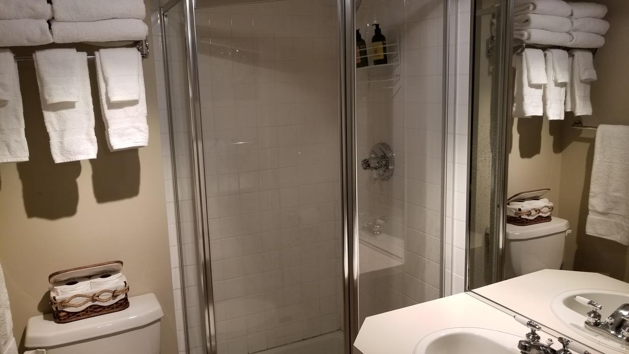 2 Bedroom Condo In Pedestrian Village By Amazing Property Rentals Mont-Tremblant Luaran gambar