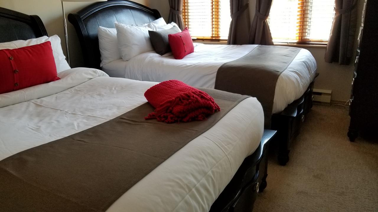 2 Bedroom Condo In Pedestrian Village By Amazing Property Rentals Mont-Tremblant Luaran gambar